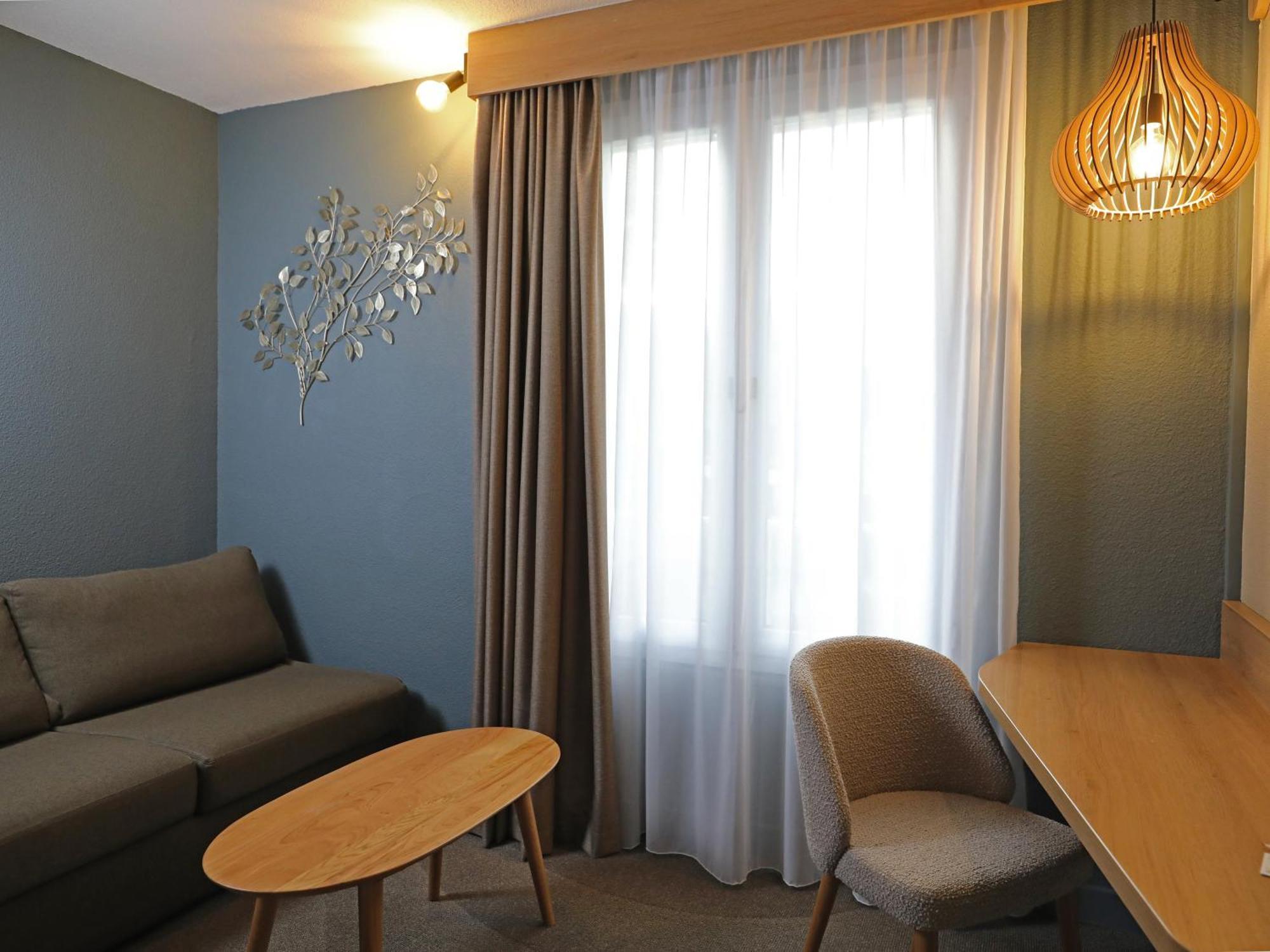 Mercure Abbeville Centre - Porte De La Baie De Somme Exterior photo
