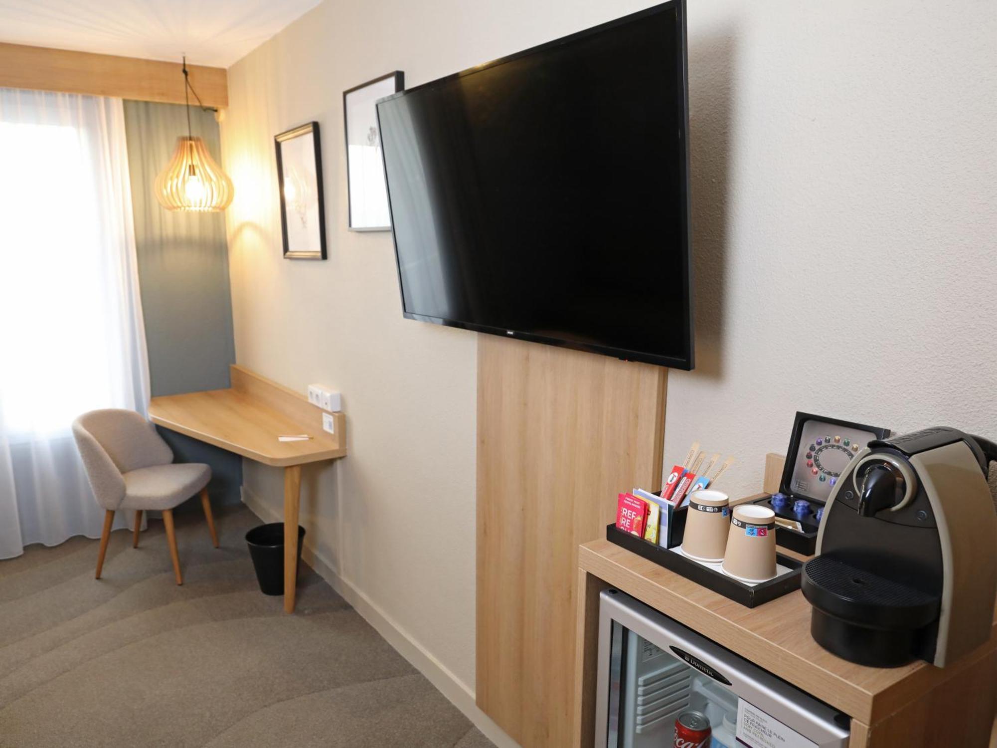 Mercure Abbeville Centre - Porte De La Baie De Somme Exterior photo